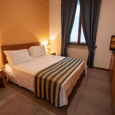 Albergo Le Due Corti Комо Екстер'єр фото